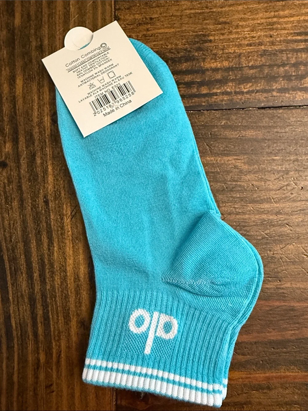 Alo Yoga Inspired Women’s Teal Low-Cut Athletic Sock with White Stripe/Logo